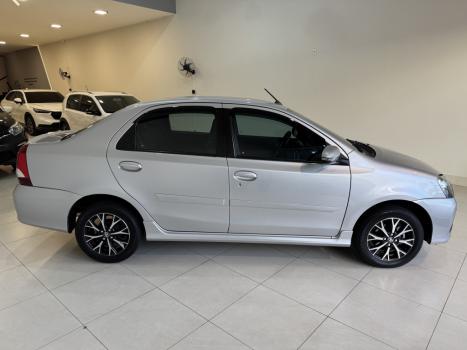 TOYOTA Etios Sedan 1.5 16V 4P FLEX PLATINUM AUTOMTICO, Foto 10