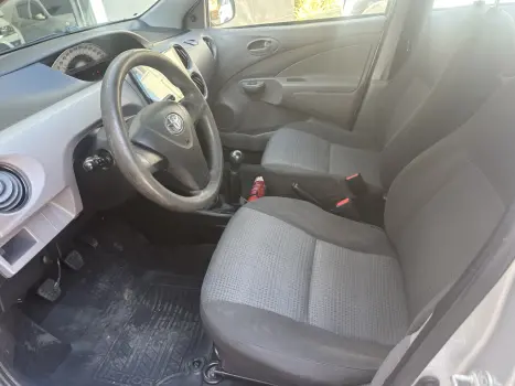 TOYOTA Etios Sedan 1.5 16V 4P FLEX X, Foto 7