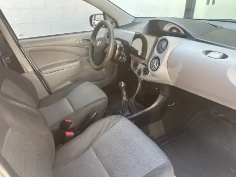 TOYOTA Etios Sedan 1.5 16V 4P FLEX X, Foto 9