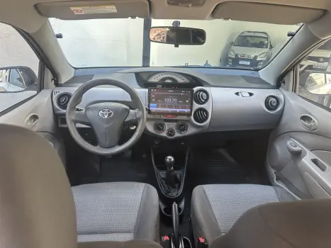 TOYOTA Etios Sedan 1.5 16V 4P FLEX X, Foto 10