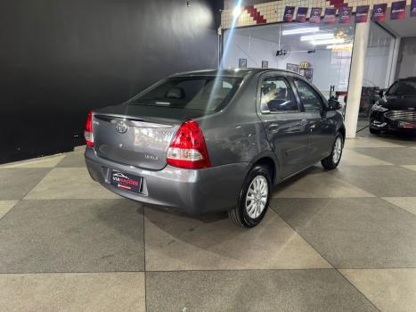 TOYOTA Etios Sedan 1.5 16V 4P FLEX XLS, Foto 3