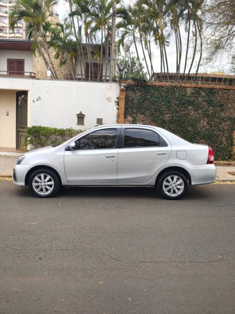 TOYOTA Etios Sedan 1.5 16V 4P FLEX X PLUS AUTOMTICO, Foto 3