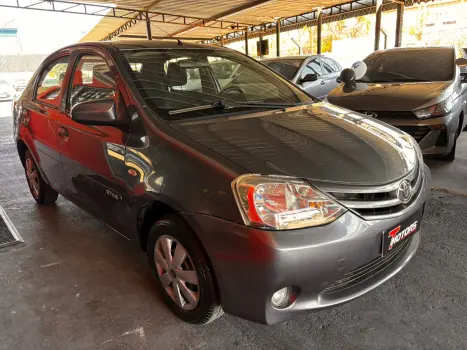 TOYOTA Etios Sedan 1.5 16V 4P FLEX XS, Foto 2