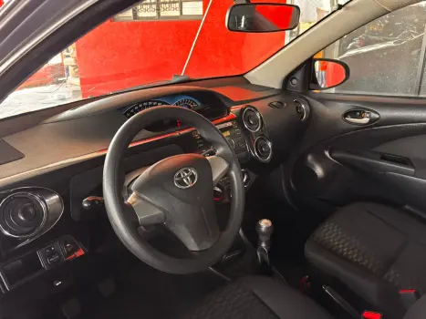 TOYOTA Etios Sedan 1.5 16V 4P FLEX XS, Foto 6