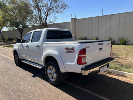 TOYOTA Hilux Caminhonete 3.0 4P 4X4 DIESEL CABINE DUPLA, Foto 3