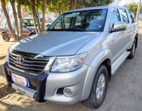 TOYOTA Hilux Caminhonete 2.7 16V 4P SR FLEX CABINE DUPLA AUTOMTICO, Foto 1