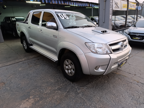 TOYOTA Hilux Caminhonete 3.0 4P 4X4 SRV TURBO DIESEL CABINE DUPLA, Foto 2