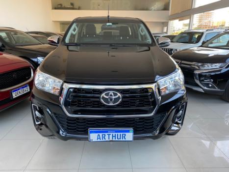 TOYOTA Hilux Caminhonete 2.7 16V 4P SRV FLEX CABINE DUPLA AUTOMTICO, Foto 2