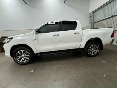 TOYOTA Hilux Caminhonete 2.7 16V 4P SRV FLEX CABINE DUPLA AUTOMTICO, Foto 8