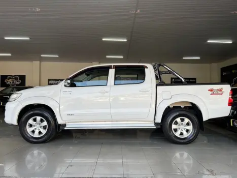 TOYOTA Hilux Caminhonete 3.0 4P SRV DIESEL CABINE DUPLA, Foto 11