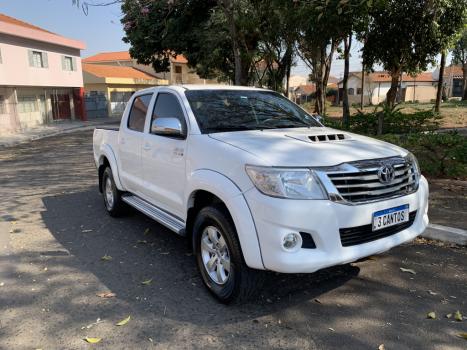 TOYOTA Hilux Caminhonete 3.0 4P 4X4 SRV TURBO DIESEL CABINE DUPLA AUTOMTICO, Foto 3