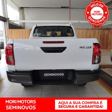 TOYOTA Hilux Caminhonete 2.8 4P 4X4 DIESEL CABINE DUPLA, Foto 5