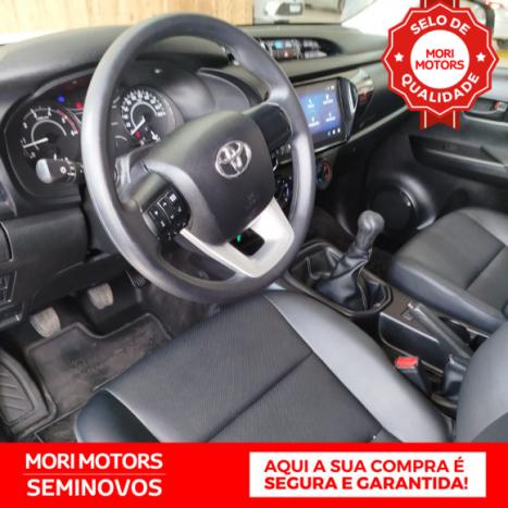 TOYOTA Hilux Caminhonete 2.8 4P 4X4 DIESEL CABINE DUPLA, Foto 9