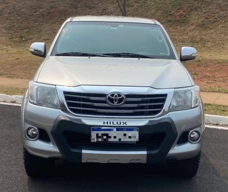 TOYOTA Hilux Caminhonete 2.7 16V 4P SRV FLEX CABINE DUPLA AUTOMTICO, Foto 2