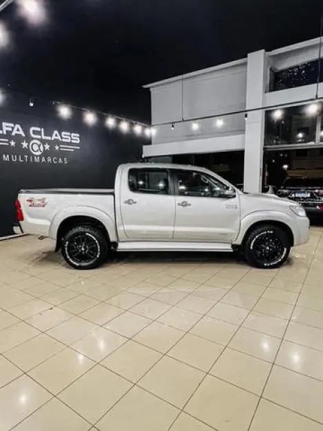 TOYOTA Hilux Caminhonete 3.0 16V 4P SRV TURBO DIESEL CABINE DUPLA, Foto 4