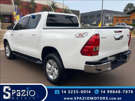 TOYOTA Hilux Caminhonete 2.8 16V SRV 4X4 DIESEL CABINE DUPLA AUTOMTICO, Foto 4