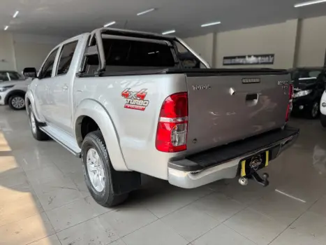 TOYOTA Hilux Caminhonete 3.0 4P 4X4 SRV TURBO DIESEL TOP CABINE DUPLA AUTOMTICO, Foto 4