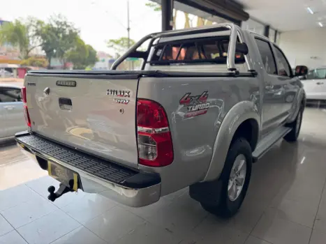 TOYOTA Hilux Caminhonete 3.0 4P 4X4 SRV TURBO DIESEL TOP CABINE DUPLA AUTOMTICO, Foto 5