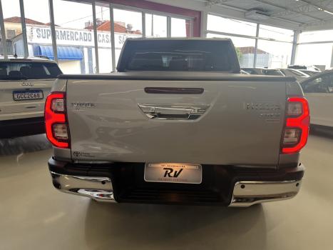 TOYOTA Hilux Caminhonete 2.8 16V SRX PLUS 4X4 TURBO DIESEL CABINE DUPLA AUTOMTICO, Foto 4