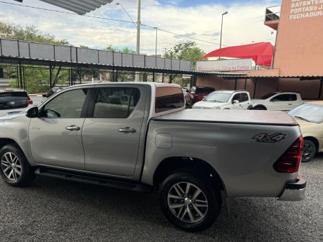 TOYOTA Hilux Caminhonete 2.8 16V SRV 4X4 DIESEL CABINE DUPLA AUTOMTICO, Foto 5