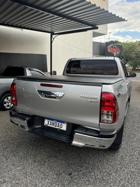 TOYOTA Hilux Caminhonete 2.8 16V SRV 4X4 DIESEL CABINE DUPLA AUTOMTICO, Foto 7