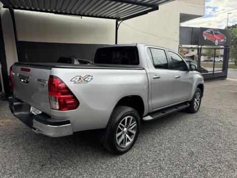 TOYOTA Hilux Caminhonete 2.8 16V SRV 4X4 DIESEL CABINE DUPLA AUTOMTICO, Foto 10