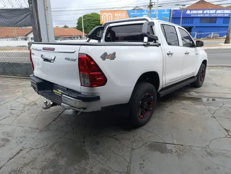 TOYOTA Hilux Caminhonete 2.8 16V 4P POWER PACK TURBO DIESEL 4X4 CABINE DUPLA, Foto 8