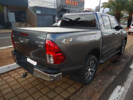 TOYOTA Hilux Caminhonete 2.8 16V SRV 4X4 DIESEL CABINE DUPLA AUTOMTICO, Foto 6