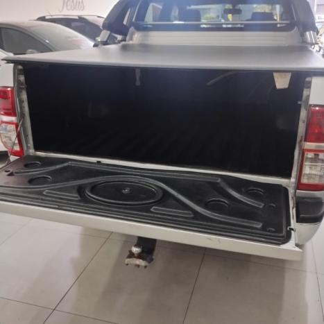 TOYOTA Hilux Caminhonete 2.7 16V 4P SRV FLEX 4X4  CABINE DUPLA AUTOMTICO, Foto 15