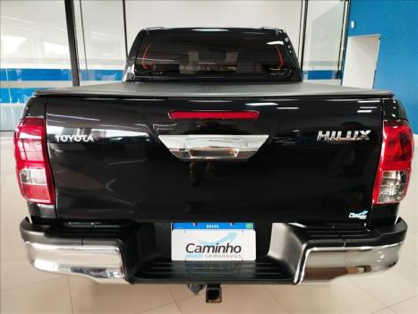 TOYOTA Hilux Caminhonete 2.8 16V 4P SR 4X4 DIESEL CABINE DUPLA AUTOMTICO, Foto 5