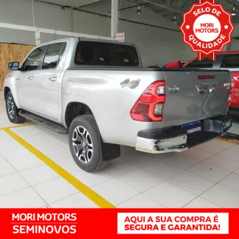 TOYOTA Hilux Caminhonete 2.8 16V SRX 4X4 TURBO DIESEL CABINE DUPLA AUTOMTICO, Foto 4