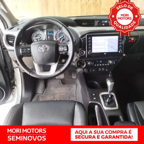 TOYOTA Hilux Caminhonete 2.8 16V SRX 4X4 TURBO DIESEL CABINE DUPLA AUTOMTICO, Foto 9