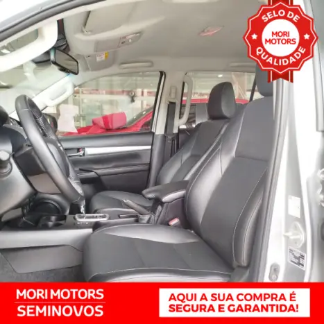 TOYOTA Hilux Caminhonete 2.8 16V SRX 4X4 TURBO DIESEL CABINE DUPLA AUTOMTICO, Foto 10