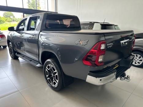 TOYOTA Hilux Caminhonete 2.8 16V SRX 4X4 DIESEL CABINE DUPLA AUTOMTICO, Foto 5