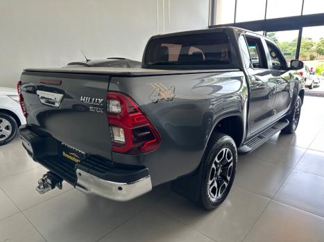 TOYOTA Hilux Caminhonete 2.8 16V SRX 4X4 DIESEL CABINE DUPLA AUTOMTICO, Foto 6