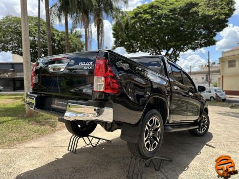 TOYOTA Hilux Caminhonete 2.8 16V SRX 4X4 TURBO DIESEL CABINE DUPLA AUTOMTICO, Foto 4