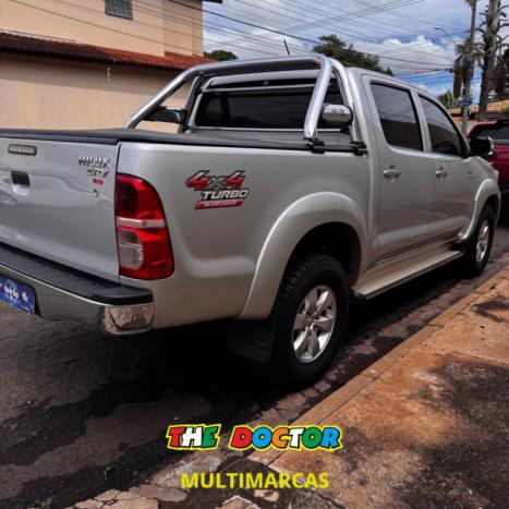 TOYOTA Hilux Caminhonete 3.0 4P 4X4 SRV TURBO DIESEL CABINE DUPLA LIMITED EDITION AUTOMTICO, Foto 6