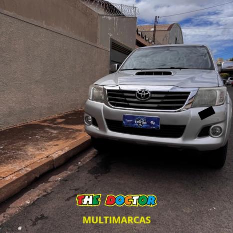 TOYOTA Hilux Caminhonete 3.0 4P 4X4 SRV TURBO DIESEL CABINE DUPLA LIMITED EDITION AUTOMTICO, Foto 7