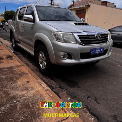 TOYOTA Hilux Caminhonete 3.0 4P 4X4 SRV TURBO DIESEL CABINE DUPLA LIMITED EDITION AUTOMTICO, Foto 8