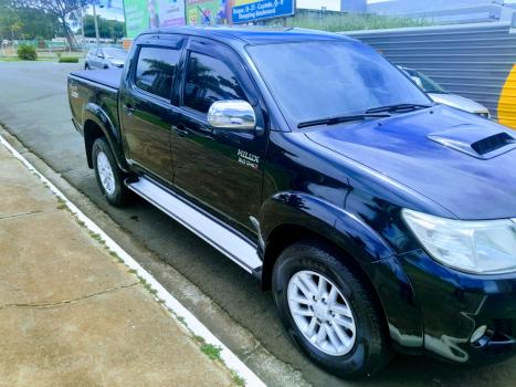 TOYOTA Hilux Caminhonete 3.0 4P 4X4 SRV TURBO DIESEL TOP CABINE DUPLA AUTOMTICO, Foto 8