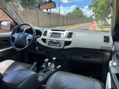 TOYOTA Hilux Caminhonete 3.0 4P 4X4 SRV TURBO DIESEL TOP CABINE DUPLA AUTOMTICO, Foto 8