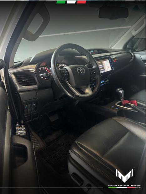 TOYOTA Hilux Caminhonete 2.8 16V SRV 4X4 DIESEL CABINE DUPLA AUTOMTICO, Foto 6