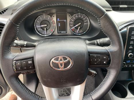 TOYOTA Hilux Caminhonete 2.7 16V 4P SRV FLEX CABINE DUPLA AUTOMTICO, Foto 10