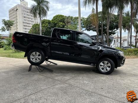 TOYOTA Hilux Caminhonete 2.8 16V SRV 4X4 DIESEL CABINE DUPLA AUTOMTICO, Foto 3