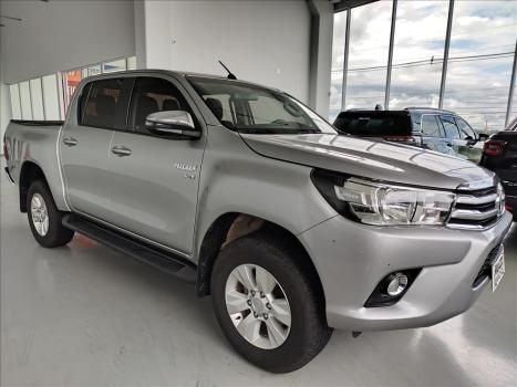 TOYOTA Hilux Caminhonete 2.7 16V 4P SRV FLEX 4X4  CABINE DUPLA AUTOMTICO, Foto 3