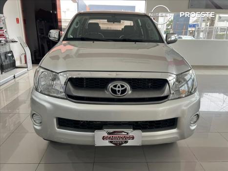 TOYOTA Hilux Caminhonete 2.7 16V 4P SR CABINE DUPLA, Foto 2