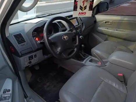 TOYOTA Hilux Caminhonete 3.0 4P 4X4 SRV TURBO DIESEL CABINE DUPLA, Foto 5