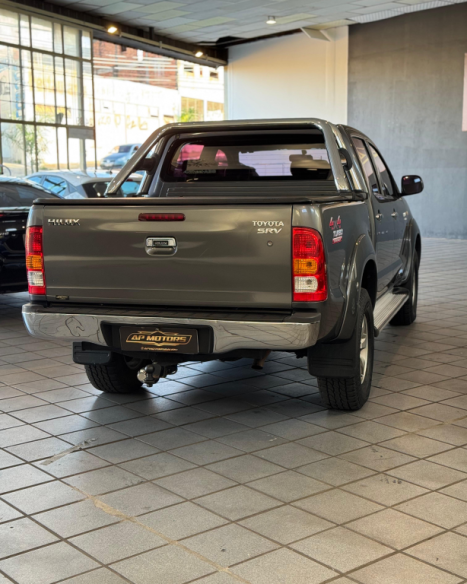 TOYOTA Hilux Caminhonete 3.0 4P 4X4 SRV TURBO DIESEL CABINE DUPLA, Foto 2