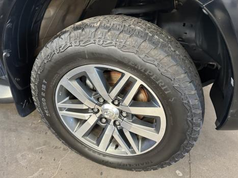 TOYOTA Hilux Caminhonete 2.8 16V SRX 4X4 TURBO DIESEL CABINE DUPLA AUTOMTICO, Foto 4