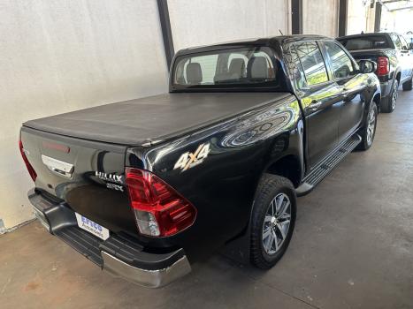 TOYOTA Hilux Caminhonete 2.8 16V SRX 4X4 TURBO DIESEL CABINE DUPLA AUTOMTICO, Foto 9